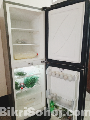 Walton 176 lt Refegrator